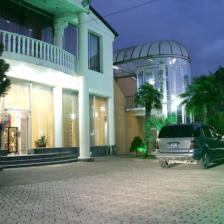 Eleon Hotel Kutaisi Exterior photo